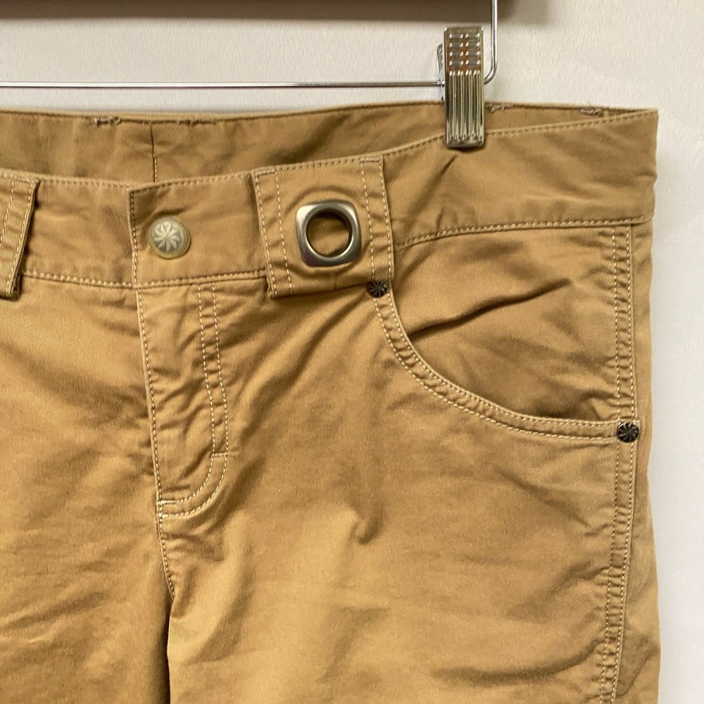 Athleta Cargo Capri Pants Khaki Tan Women Size 12 Utility Outdoor Casual Travel - Picture 4 of 11